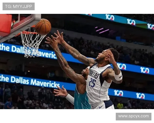 浓眉半场表现抢眼高效得分15分7篮板还命中一记三分球